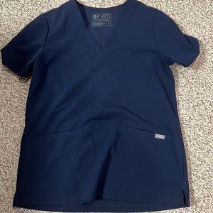 Figs technical scrub top